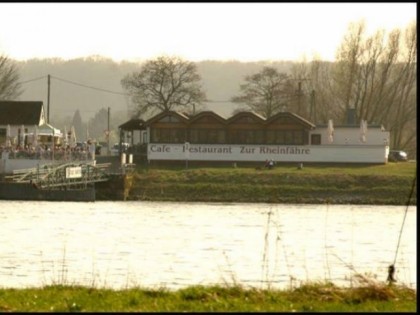 Foto:  Zur Rheinf&amp;auml;hre